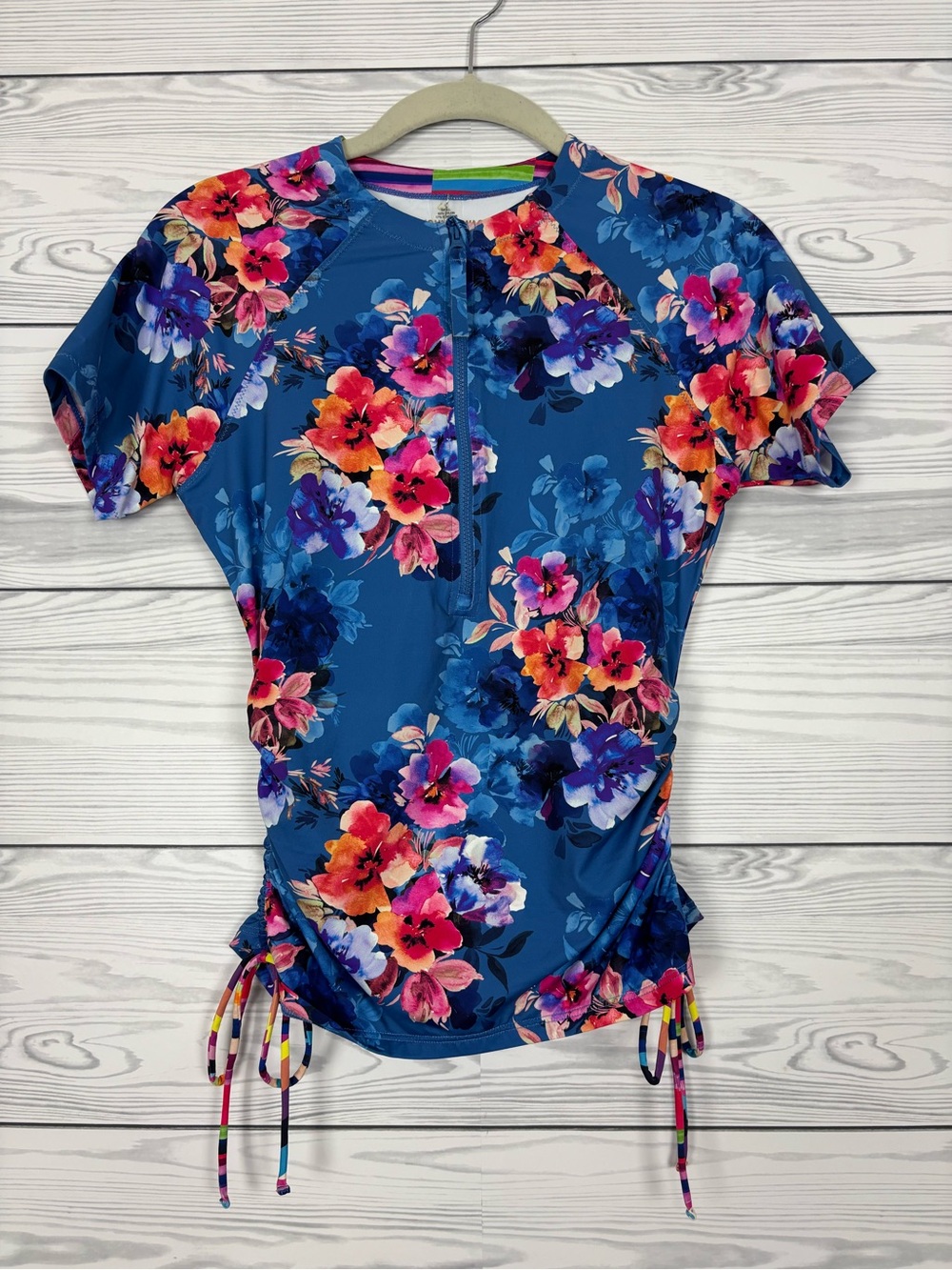 Johnny Was Summer Days drawstring floral surf shirt size small NWT rash guard
